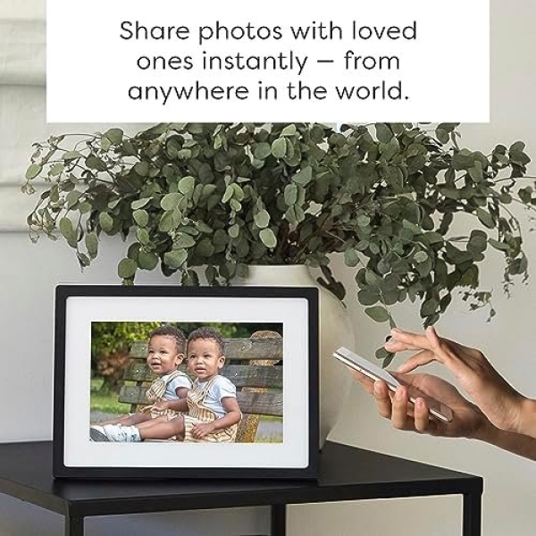 Skylight Digital Picture Frame: WiFi Enabled with Load from Phone Capability - Image 2